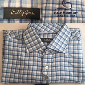 Bobby Jones cotton button up shirt.